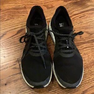 Adidas Pure Boost running shoe size 9